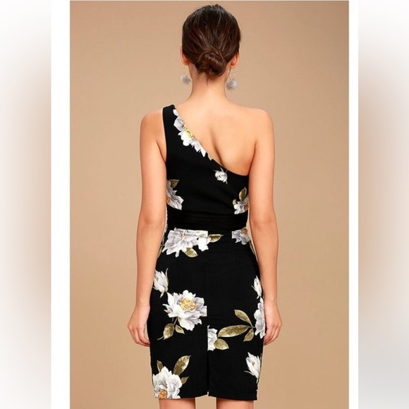 NWT! Lulus Black Floral One Shoulder Dress 👗 Size S - Picture 2 of 12